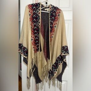 Lovestitch Multicolor Patterned Cape